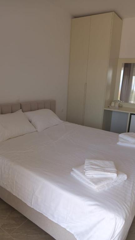 Joanna hause, Gjilek