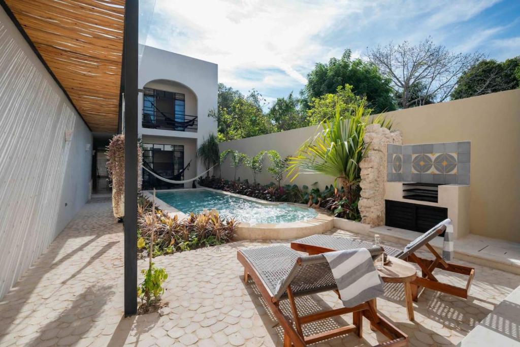 Luxury Heaven in Merida Poolside Bliss in La Ermita - 2