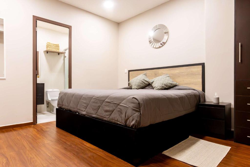 201 Nice Cozy AC Apt City Center Rooftop AC - 3