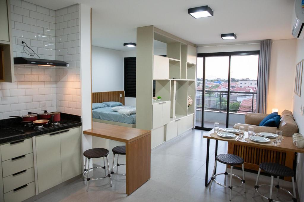 Studios Interlagos 102, Araguari