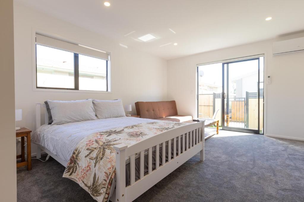 Studio by the beach, Christchurch