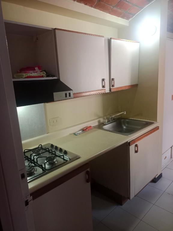 Apartaestudio en Cali excelente ubicación, Cali