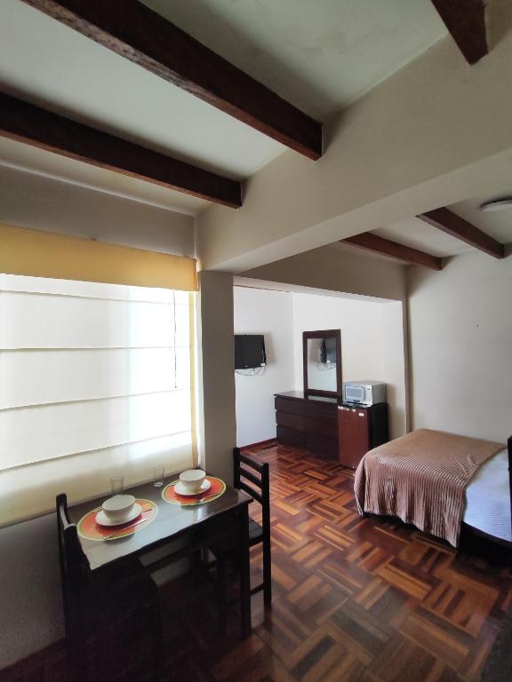 Amplia habitación independiente Larcomar - 2