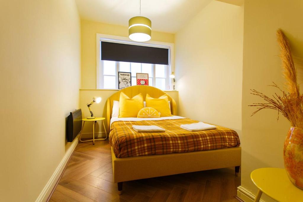 2 Bedroom Modern Apartment with Stunning Chester Views, Chester