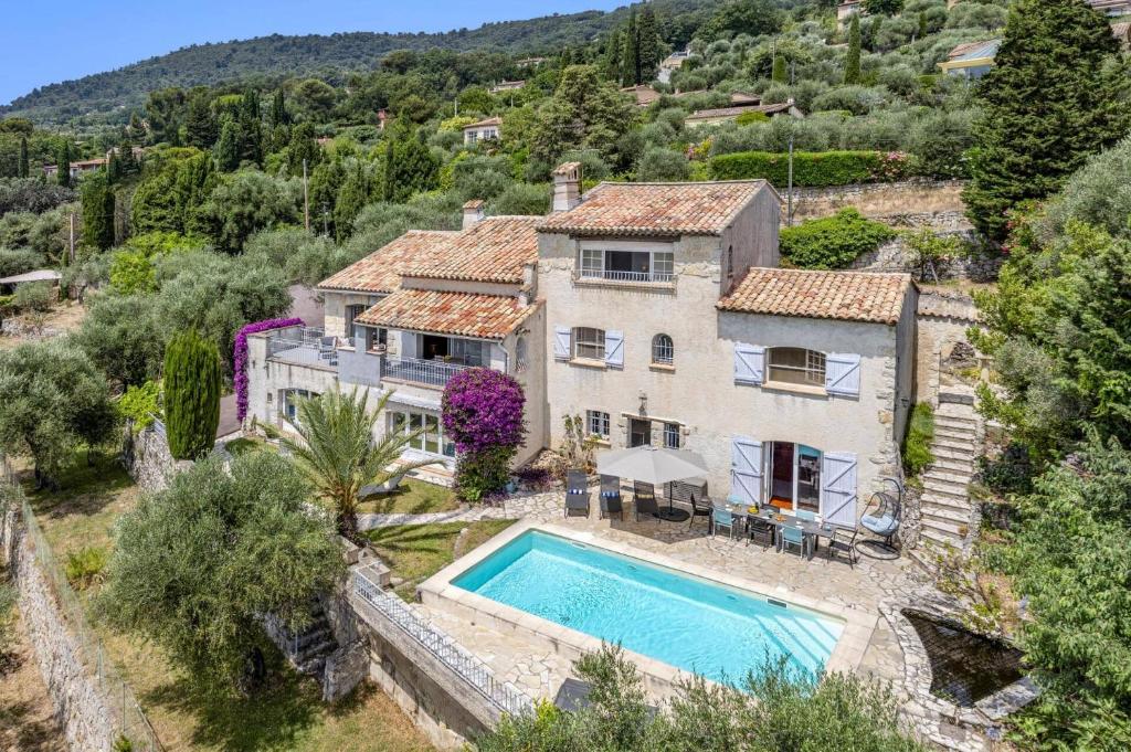 Villa Alto by Villa Plus - 1