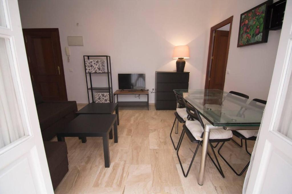 Extraordinario Piso, Junto a Playa y Pleno Centro - 4