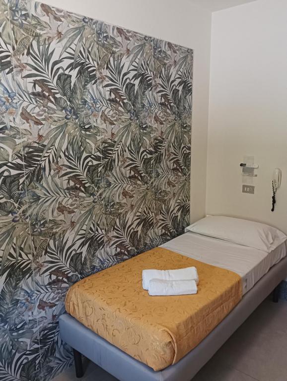 Hotel CARLO - 4