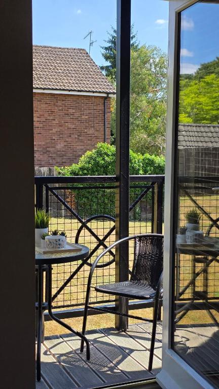 Shrubbery - Balcony Apartment, High Wycombe