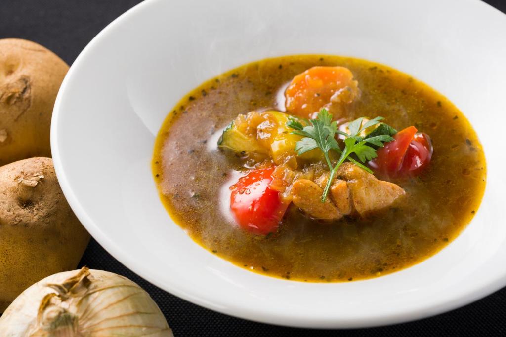 อาหารและเครื่องดื่ม