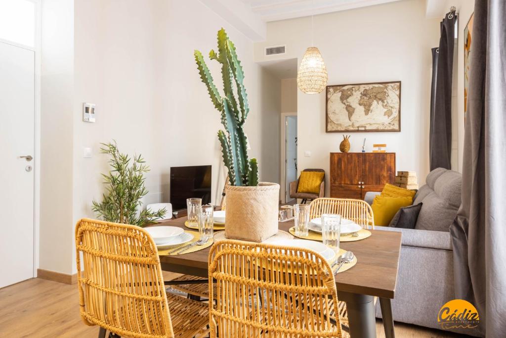 Carpenter's Home by Cadiz Time - 3