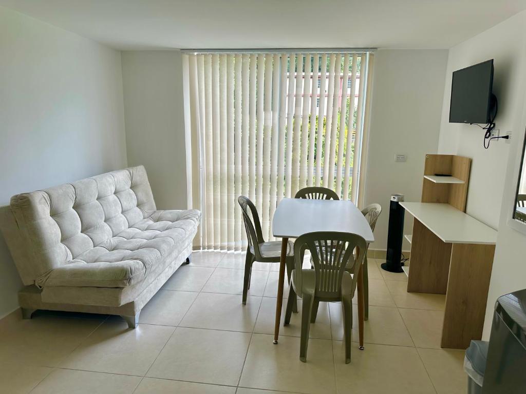 Hermoso apto central Urban - 3