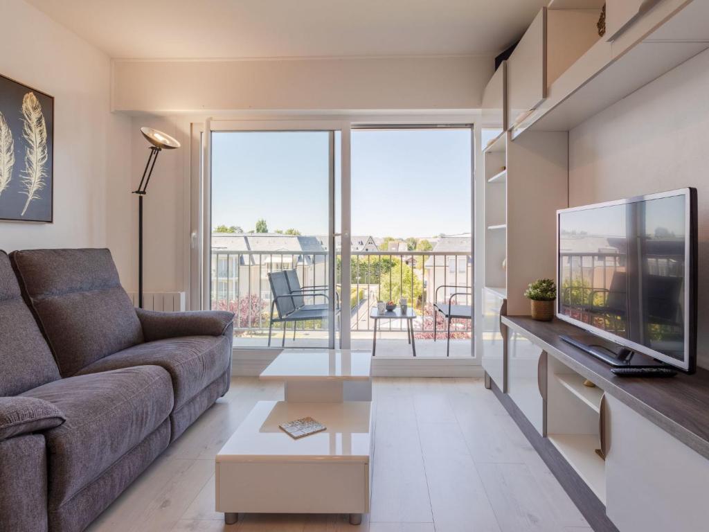 Apartment Le Trimaran-4 by Interhome - 1