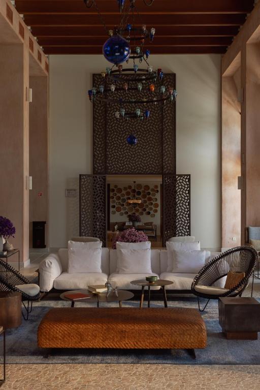 Facilities, Phaea Blue - Small Luxury Hotels of the World in Chavania