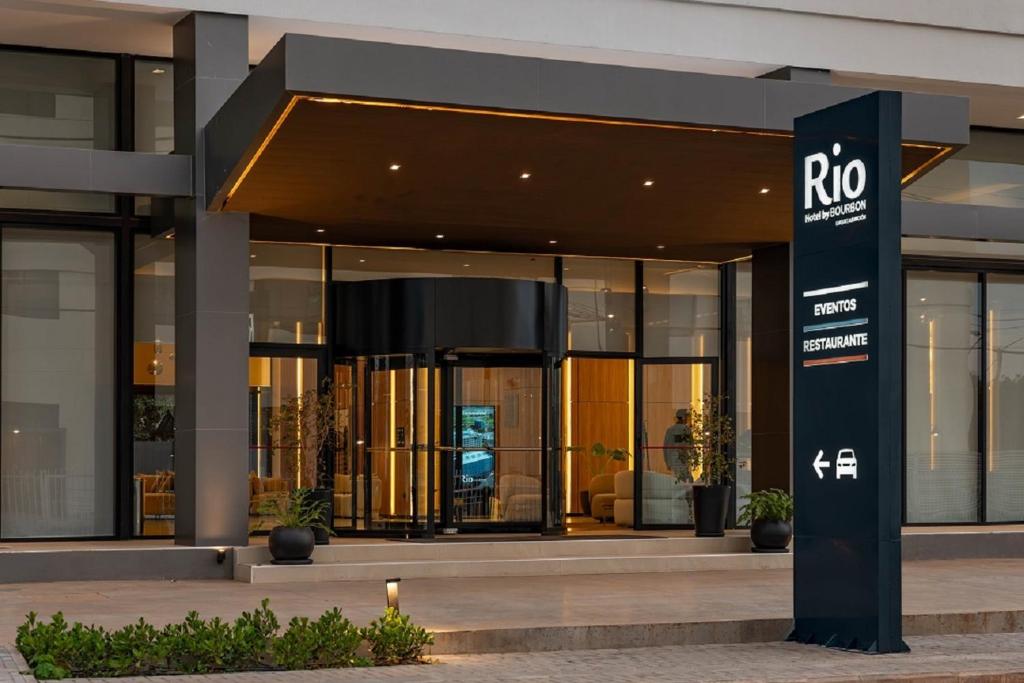 Rio Hotel By Bourbon Luque Asuncion - 1