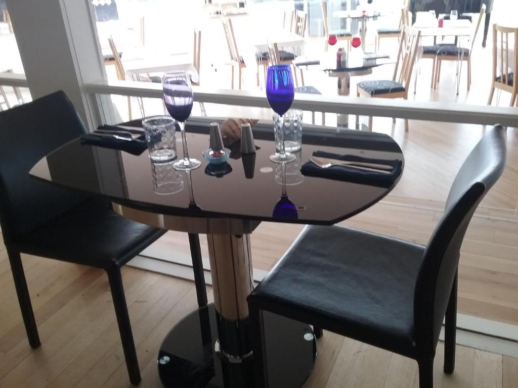 طعام و مشروبات