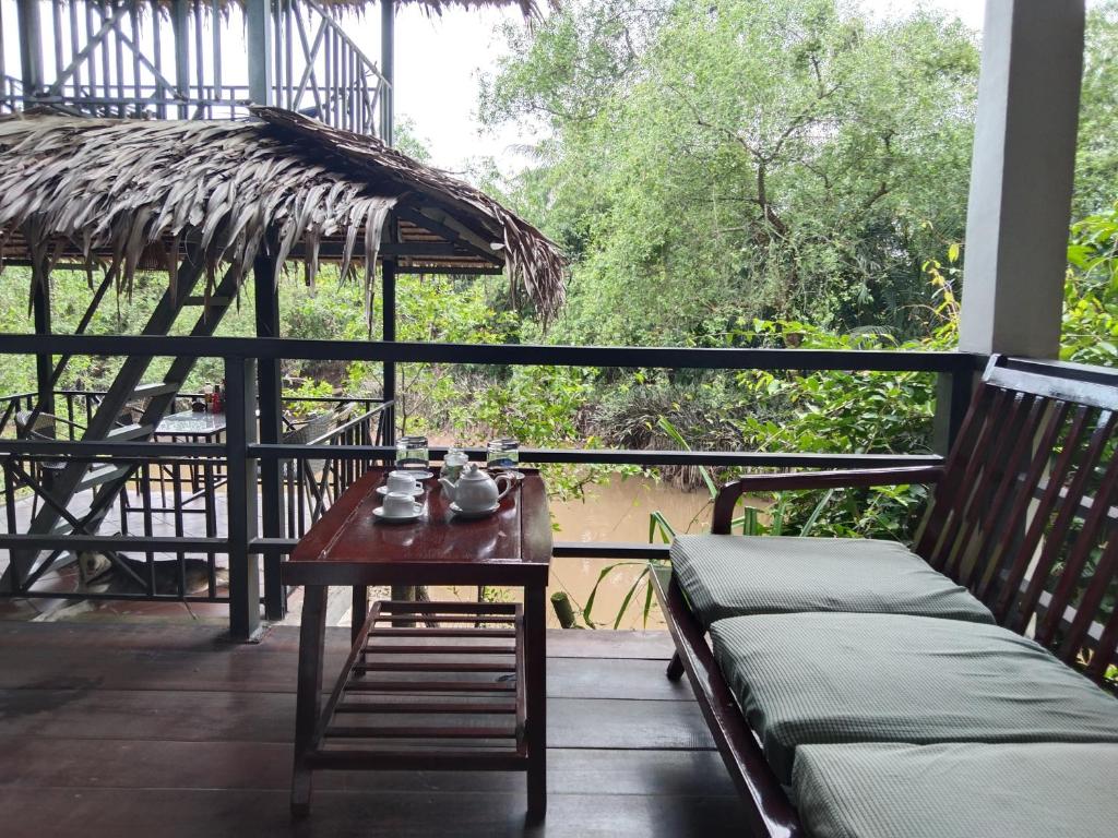 Quoc Phuong Riverside Homestay