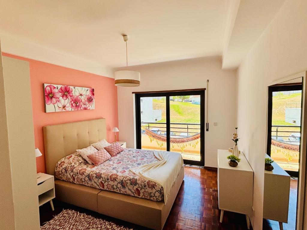 Azul sea’s view flat (3bedrooms), 3 terraces/wifi, Buarcos