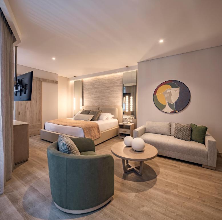 Le Parc Hotel, Beyond Stars, Quito