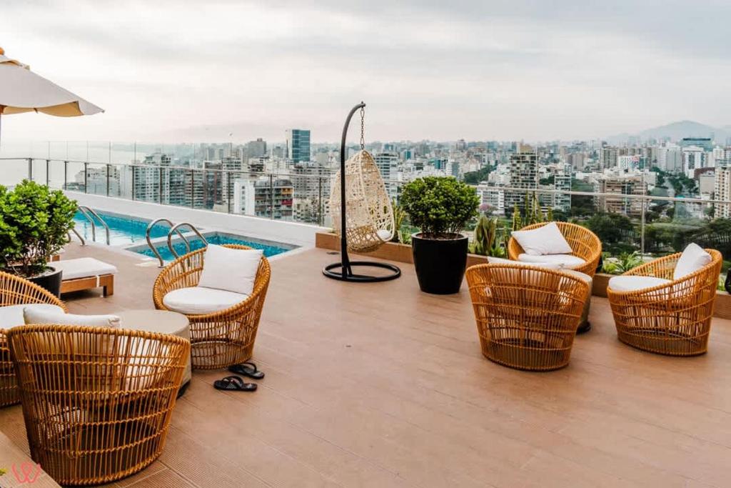 2BR Pool Gym & View in Barranco - 4