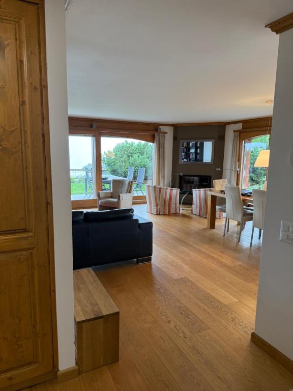 Crans-Montana Chalet - 4