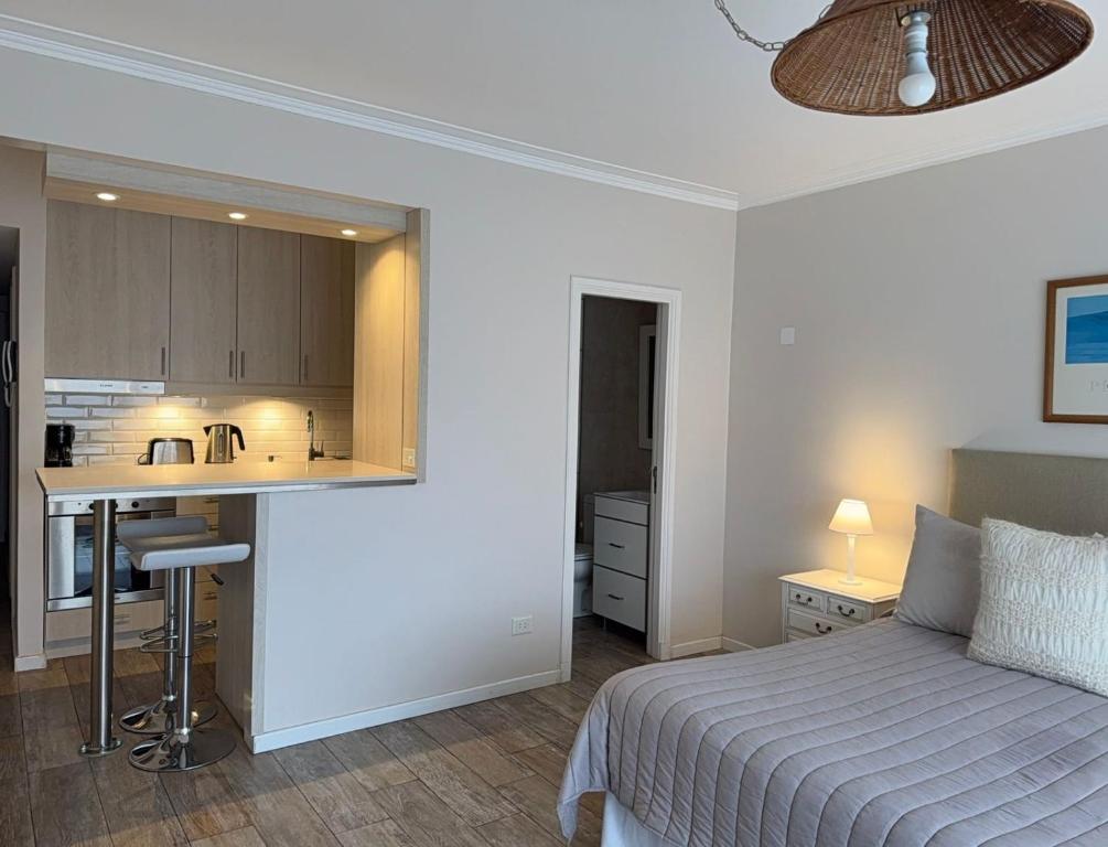 Studio monoambiente - ZONA GUEMES - 2