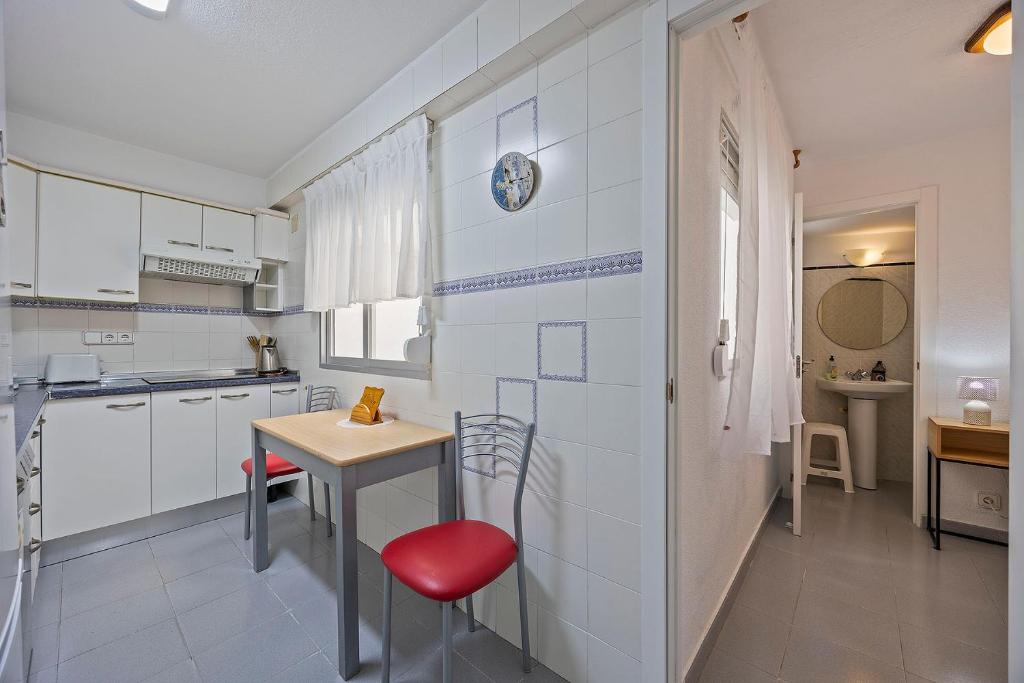Apartamento en benidorm a 1a línea del mar - 2