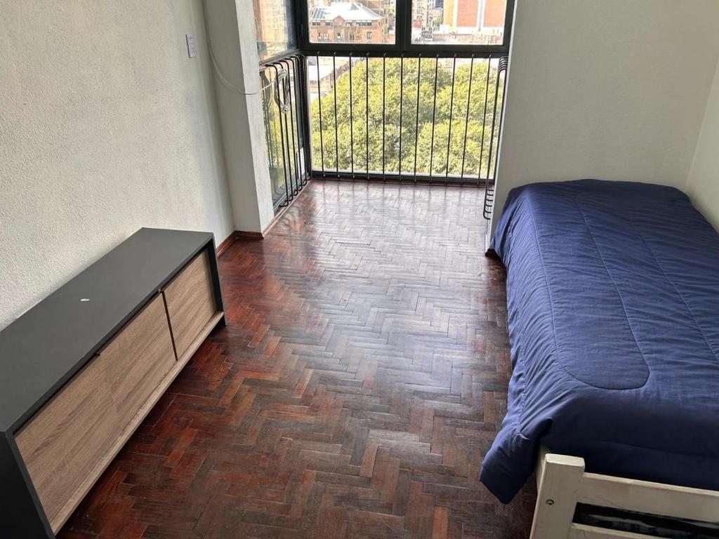 Departamento frente cañada en pleno centro - 5