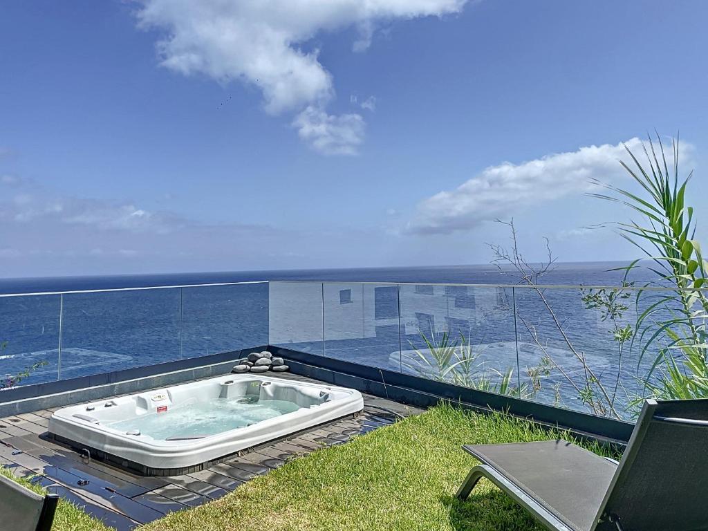 Cliff & Ocean Apartment by Atlantic Holiday, Gaula