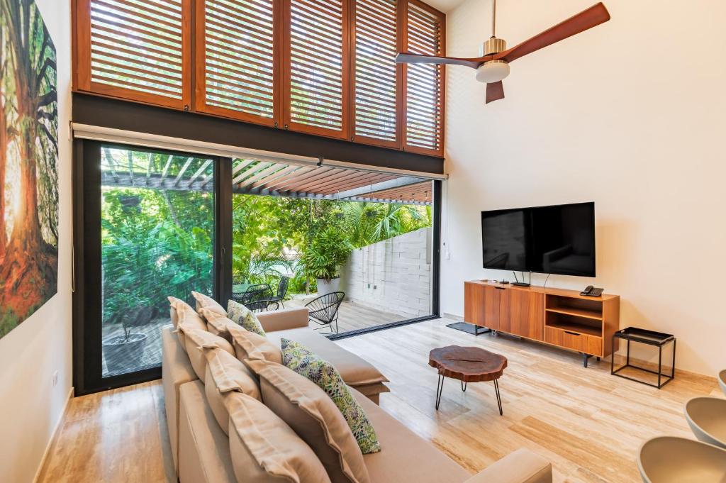 Stylish 2-Br Loft in AWA, Playa del Carmen