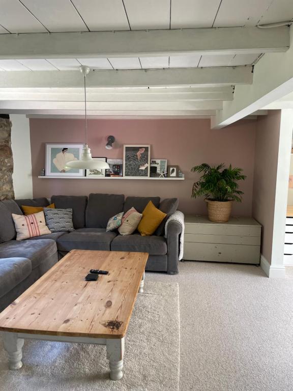 April Cottage, Saint Erth