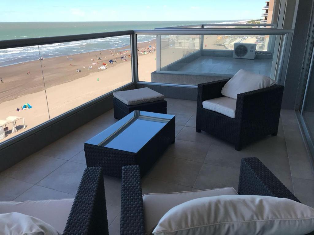 Increible departamento con vista panoramica en primera linea del mar - 1