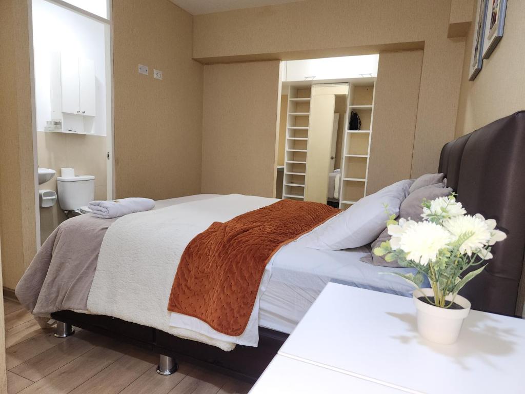 Vive y descansa con seguridad a 3min del mall San Miguel - 3