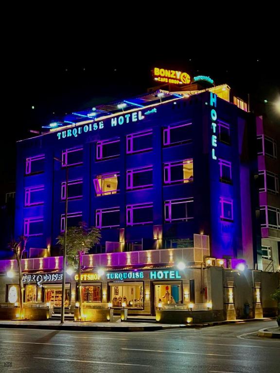 Turquoise Pyramids & Grand Egyptian museum view Hotel, Káhira