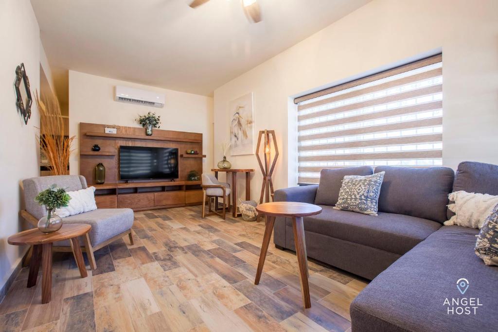 Prime Location 1 Block to Malecon Smart TV & WiFi, La Paz