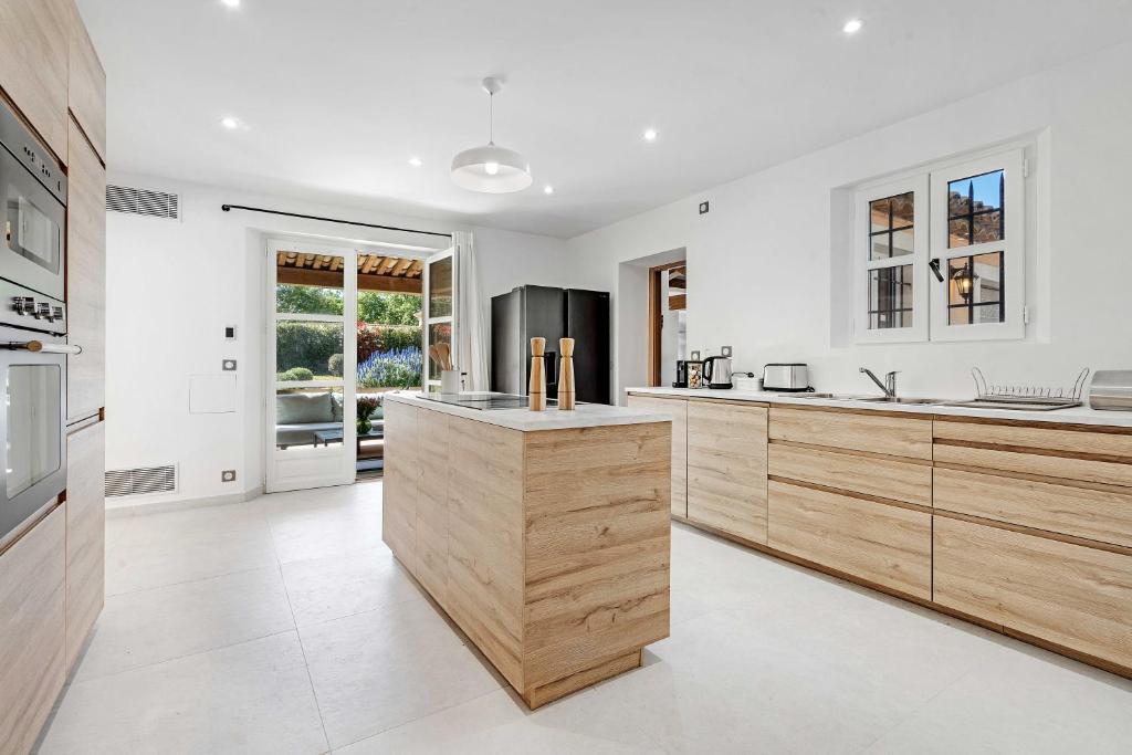 Exceptional villa- AC- 5BR-10P- Baie des Canebiers - 3