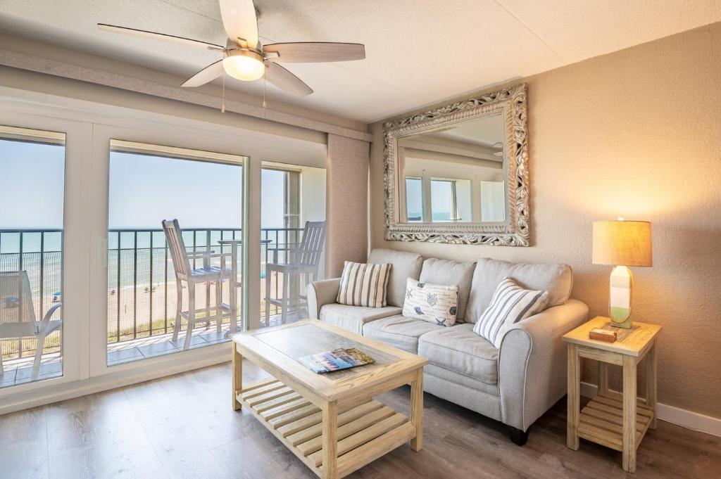 Oceanfront - Pool - Near Carolina Beach Boardwalk, Carolina Beach