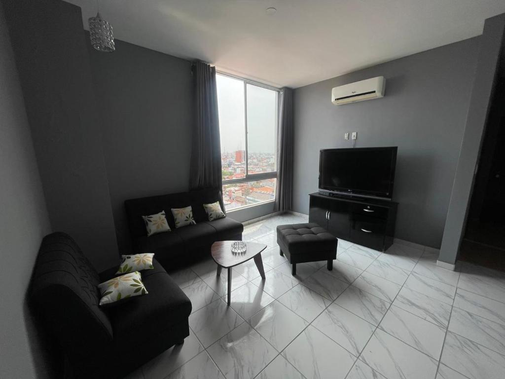 Elegante, espacioso y céntrico - 2