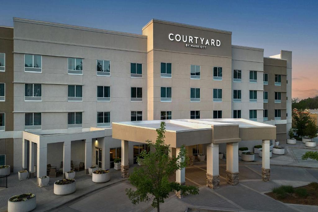 Courtyard by Marriott Atlanta Kennesaw, Kennesaw