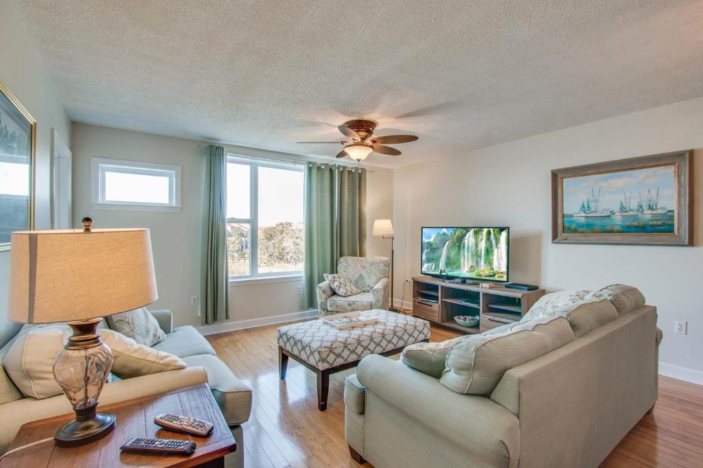 Turn Of River 2F, Folly Beach