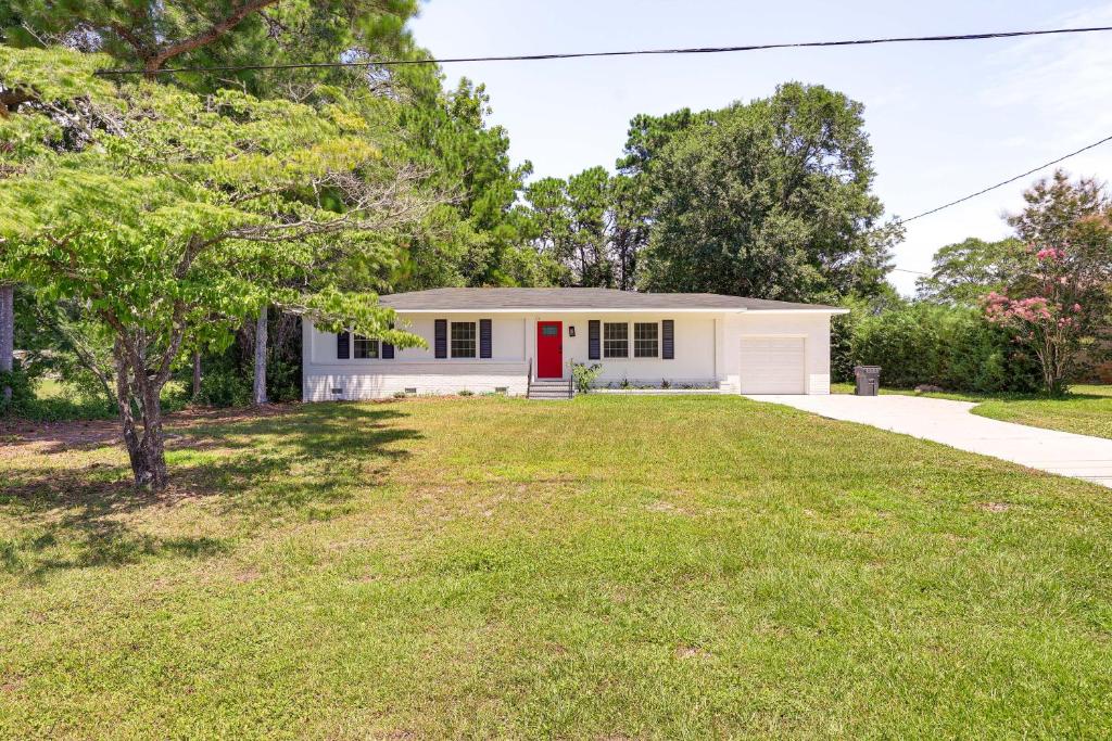 Updated Wilmington Home Near Intracoastal Access, Wilmington