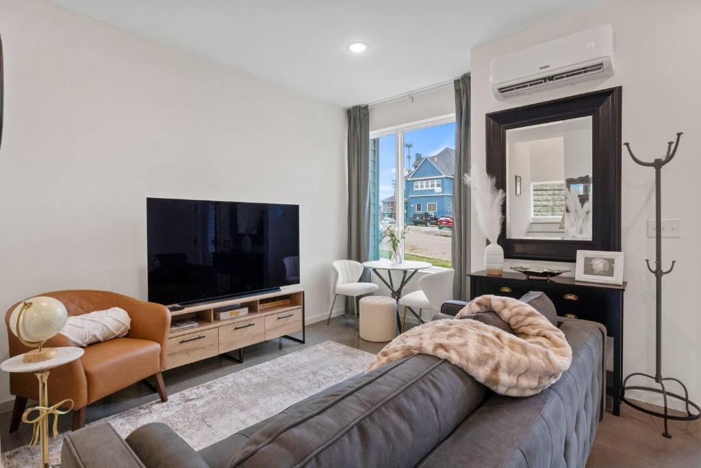 Back 2 The Future! - 4 Min. from Downtown Knox, Knoxville