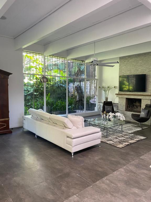 Gitana Hermosa, San Rafael