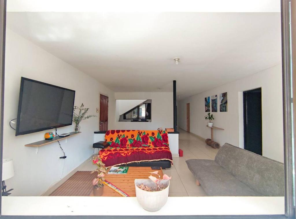 Casa grande en Medellín cerca al Estadio - 5