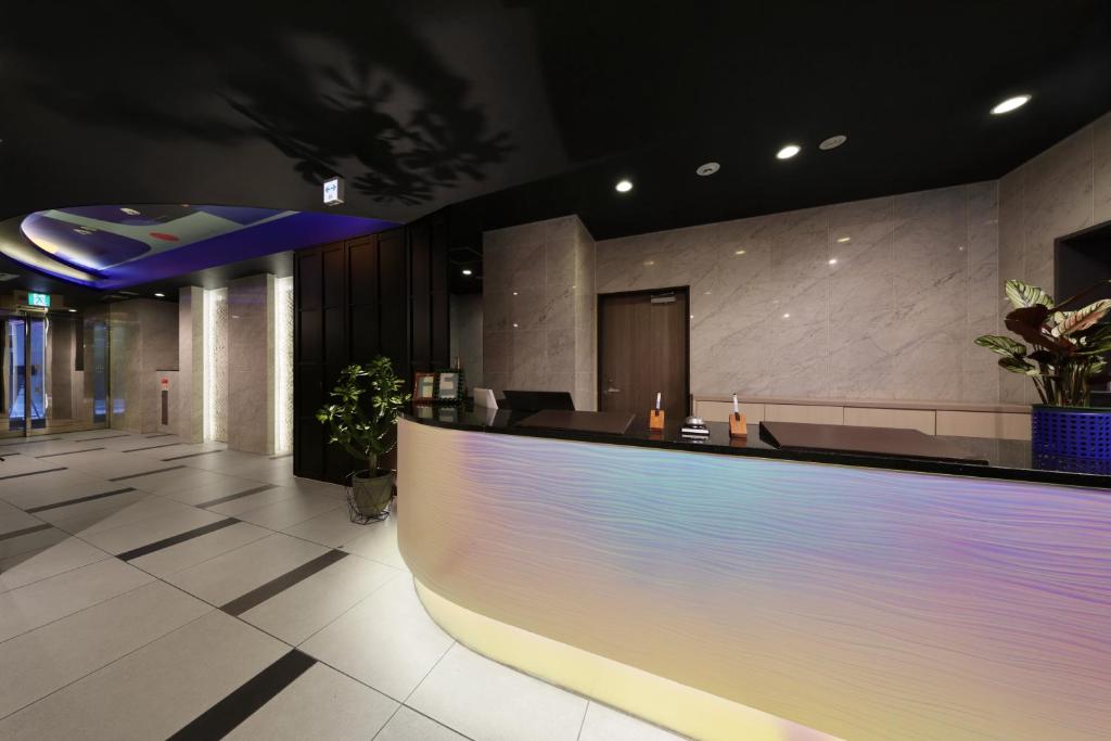 Lobby, Nipponbashi LUXE HOTEL in Osaka