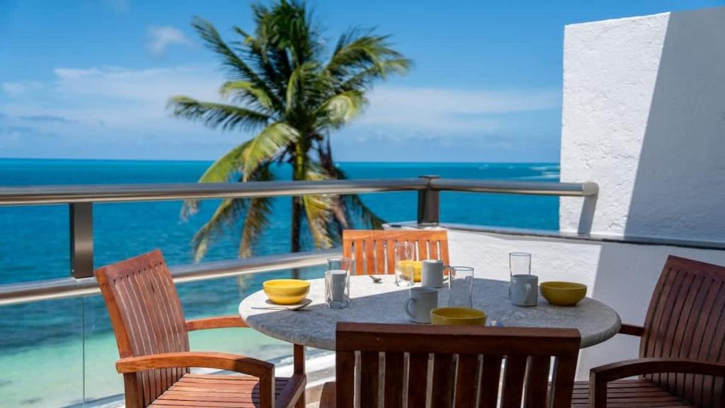 4BR Beachfront Beautiful House w/ Pool - 5