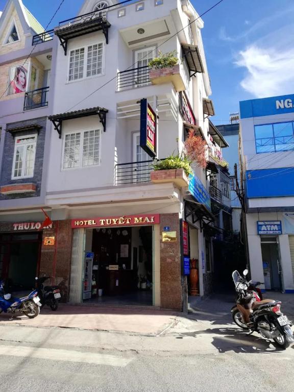 雪梅酒店 (Tuyet Mai Hotel)