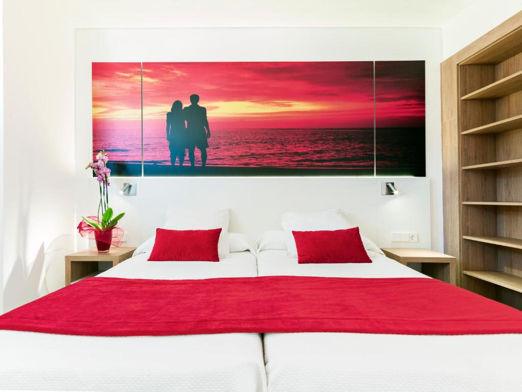 Playas Ca's Saboners — Hotel rooms in Palma Nova, Balearic Islands