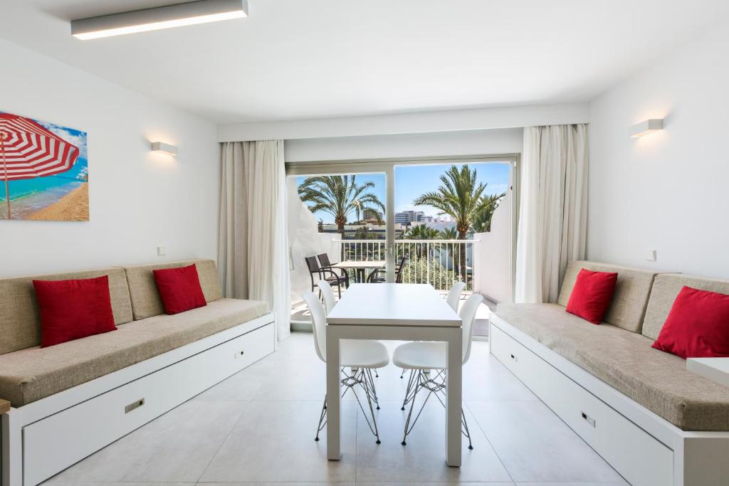 Playas Ca's Saboners — Hotel rooms in Palma Nova, Balearic Islands