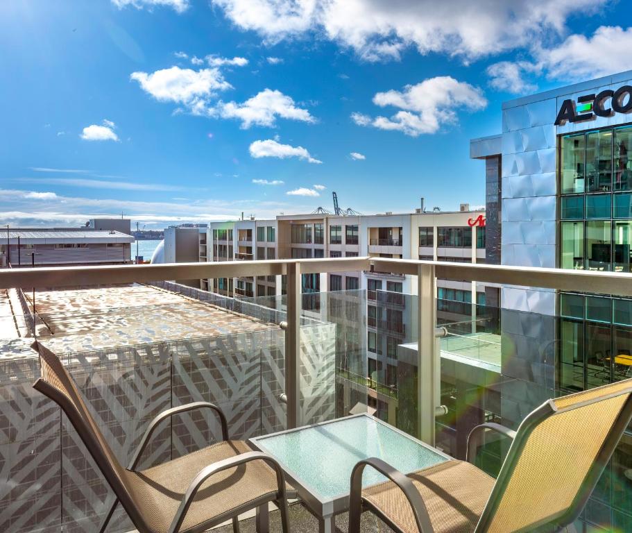 Balcony/terrace, Oaks Auckland Hotel in Auckland