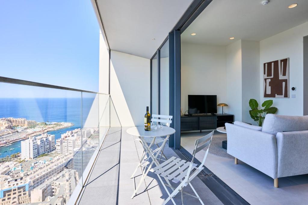 Luxurious Level 26 Getaway, Saint Julianʼs